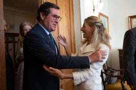 Antonio Garamendi y Yolanda Díaz.