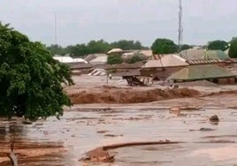 Un barrio bajo las aguas en la localidad nigeriana de Mokwa.