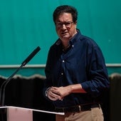 Óscar López.