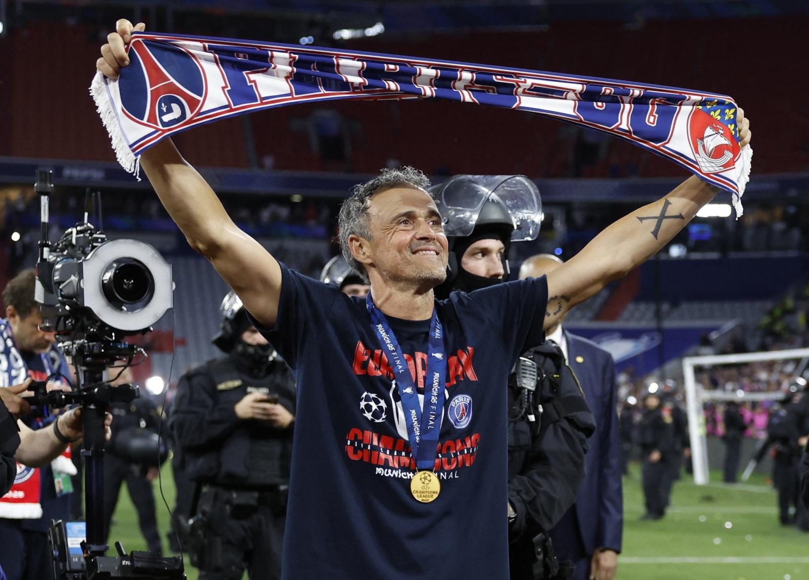 Luis Enrique, exultante el sábado tras conquistar la Champions con el PSG.