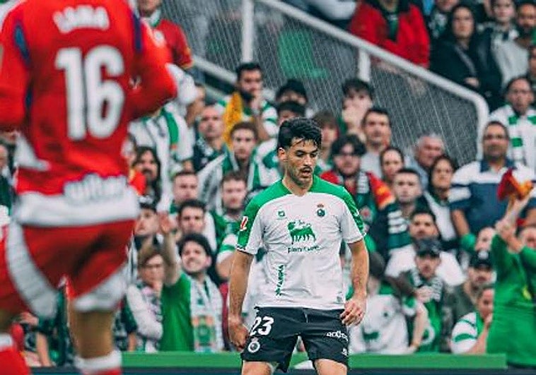 El Racing rompe el sueño del Granada y se queda la plaza de playoff
