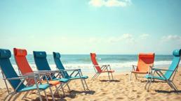 Estrena la temporada de playa con una de estas sillas para disfrutar a la orilla del mar