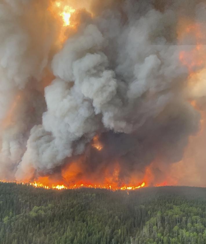 Imagen secundaria 2 - El humo de los devastadores incendios de Canadá llega a España