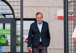 Alberto Reyero, a la salida del juzgado tras su declaración.