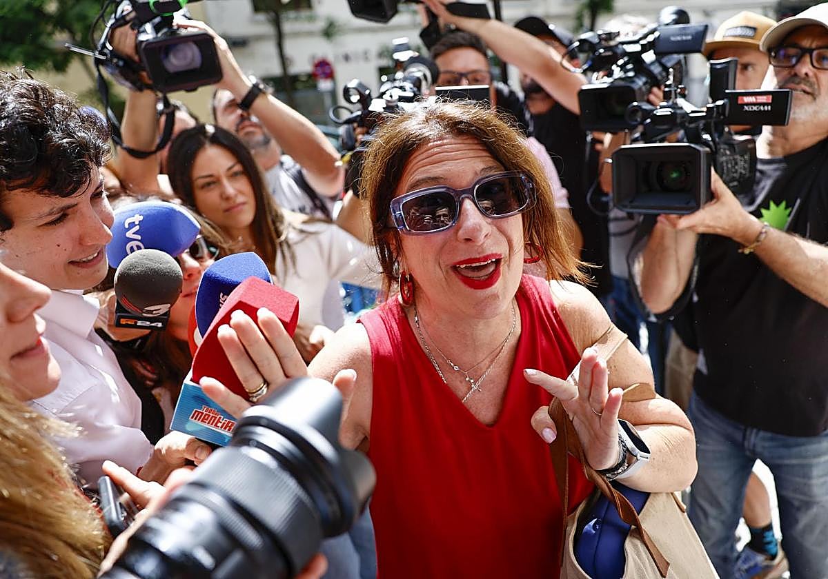 Leire Díez, a su llegada a Ferraz.