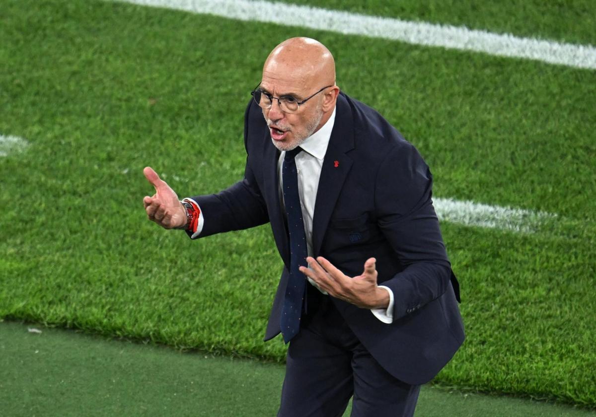 De la Fuente: «Unai Simón ha sido muy maltratado, espero que se le reconozca»