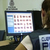 Un agente de Policía.