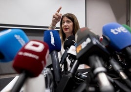 Leire Díez, durante su comparecencia.