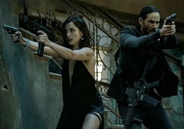 Ana de Armas y Keanu Reeves.