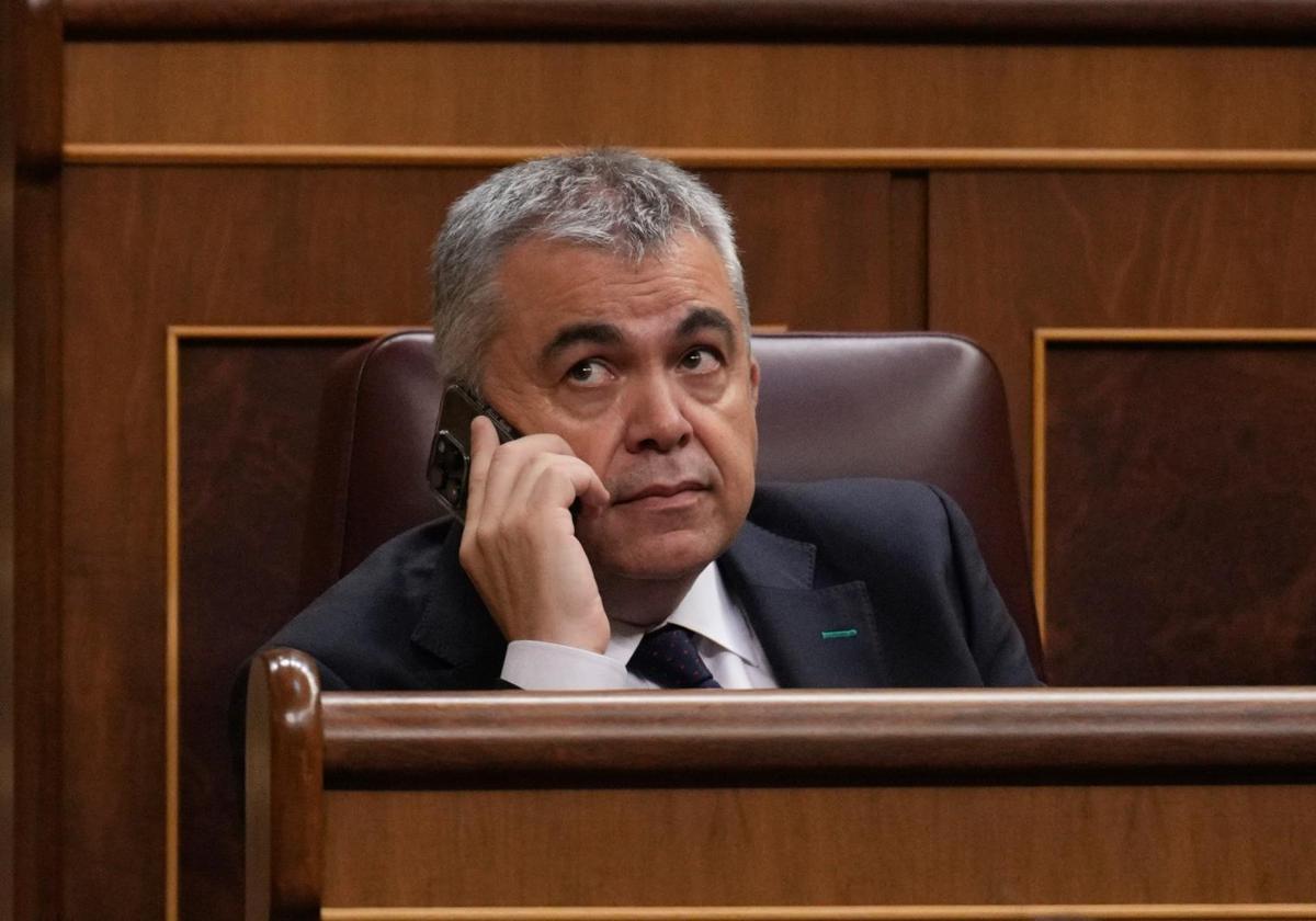 El diputado socialista Santos Cerdán durante el pleno celebrado este jueves en la Cámara Baja