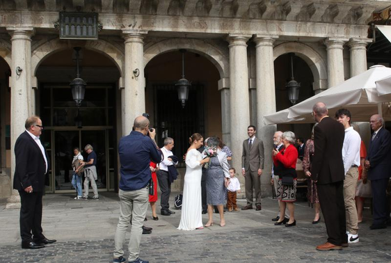 Imagen de una boda civil