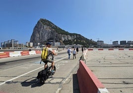Gibraltar deberá aplicar un impuesto sobre ventas de al menos el 15% según el pacto entre Reino Unido y la UE