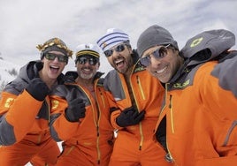 Los protagonistas de 'Mountainhead'.