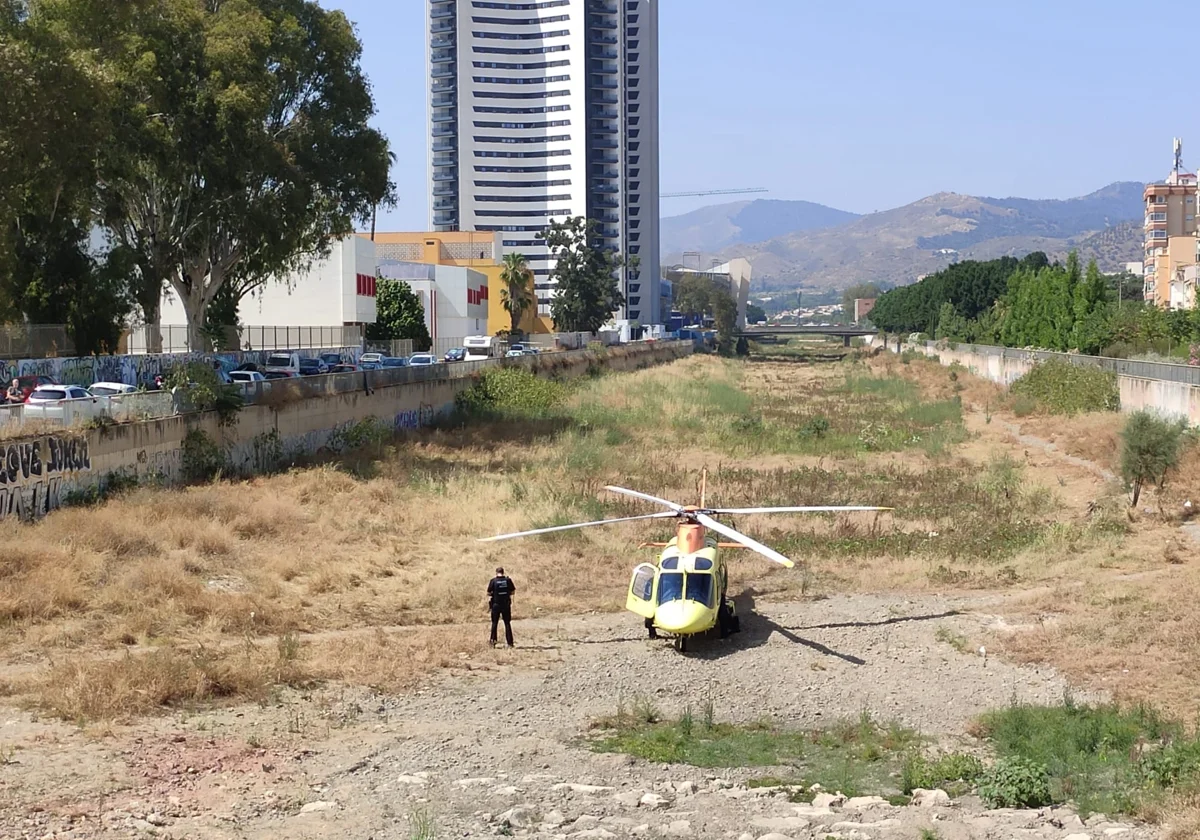 Un bebé de 13 meses, crítico tras ahogarse en la bañera de su casa en málaga | la verdad