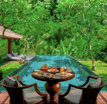 El resort de lujo asequible más impresionante de Asia está dentro de un templo en Bali donde te sentirás como en The White Lotus