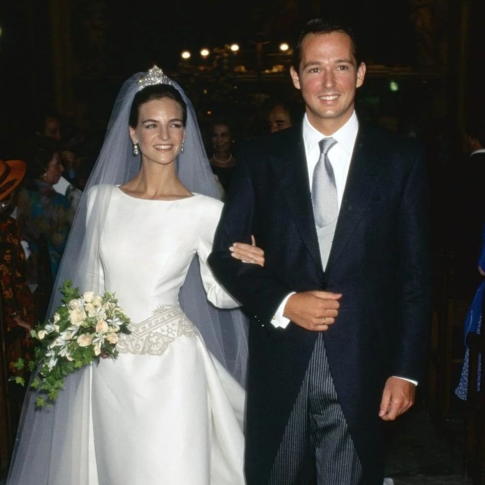 Así fue la boda royal de Konstantin de Bulgaria y María García de la Rasilla hace 30 años: una novia espectacular, 300 invitados y la reina Sofía de lunares