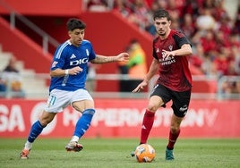 El Mirandés vence con un gol tempranero y un penalti detenido al Oviedo