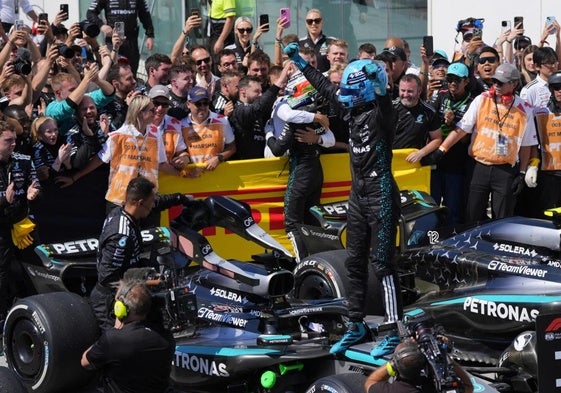 Russell se lleva la victoria en Canadá, con Alonso séptimo y Sainz décimo