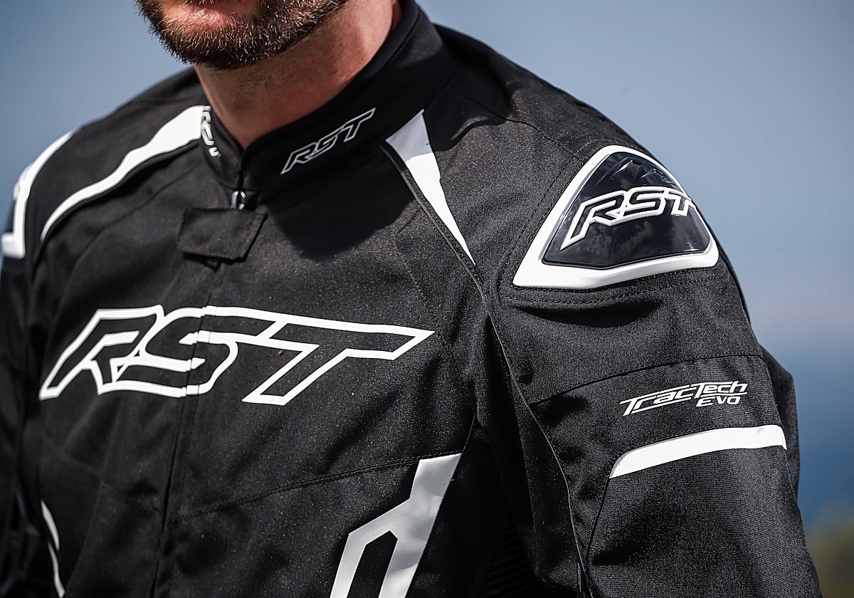 Colección RST equipamiento motorista 2025