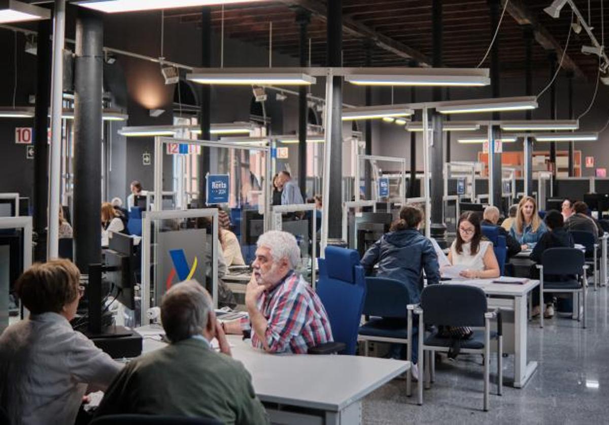El Ejecutivo sigue retrasando el pago de la subida del 0,5% a los funcionarios
