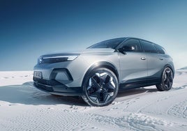 A la potencia de cuatro: Opel Grandland Electric AWD ya se puede pedir