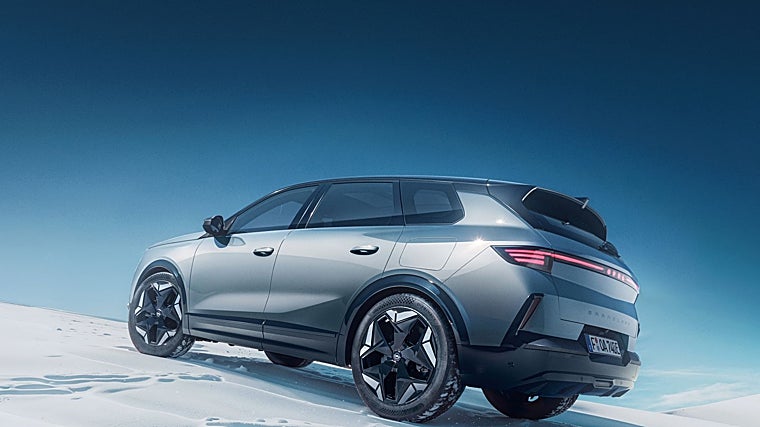 A la potencia de cuatro: Opel Grandland Electric AWD ya se puede pedir