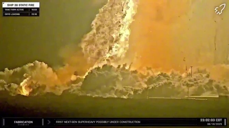 La flamante nave de Elon Musk explota en tierra envuelta en una gran bola de fuego