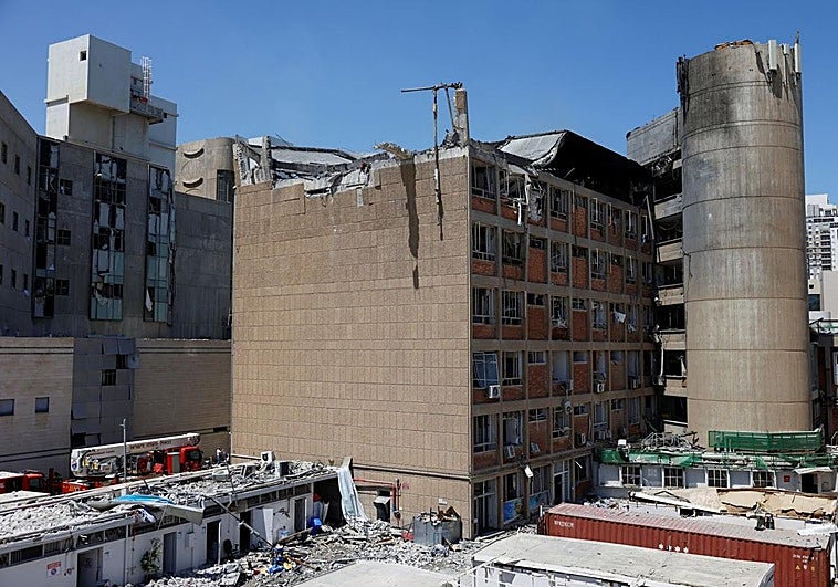 El Centro Médico Soroka, en el sur de Israel, tras el ataque iraní.