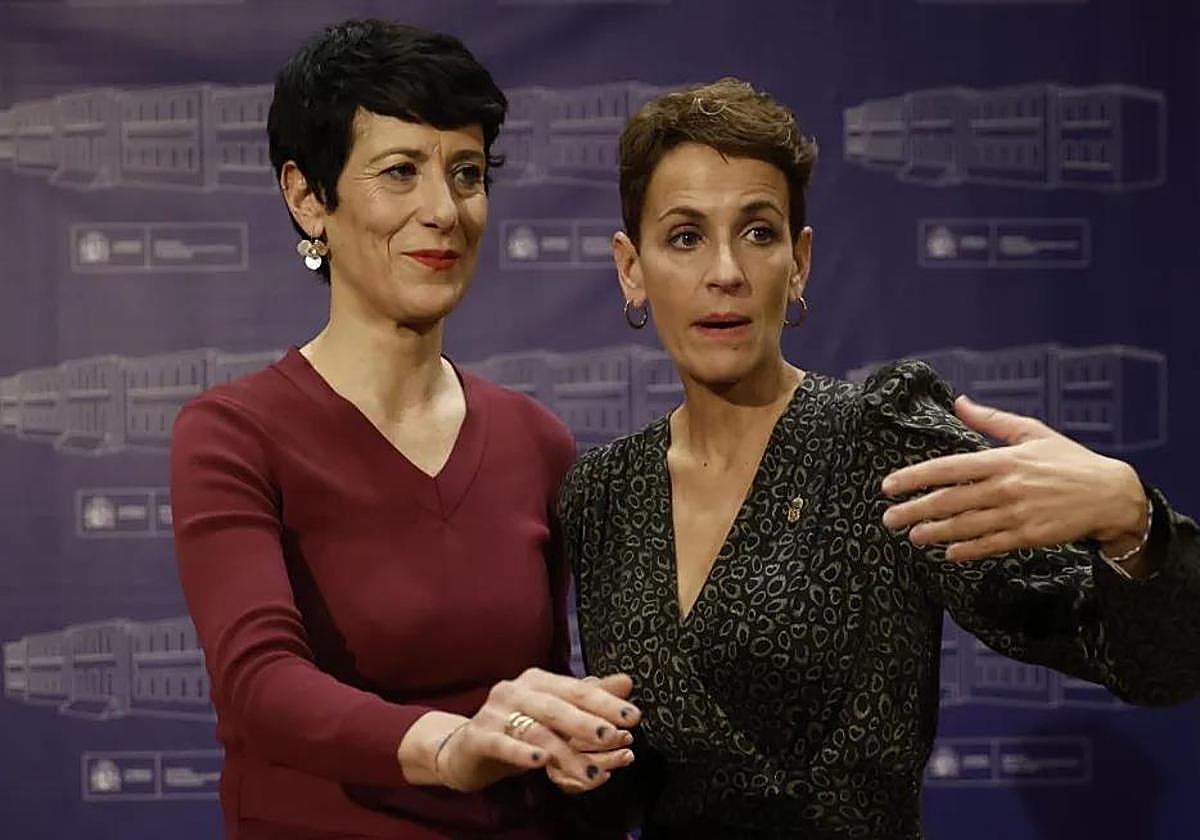 Elma Saiz y María Chivite.