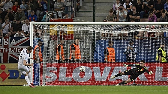 La Rojita se despide en cuartos del sueño del sexto título europeo ante la campeona