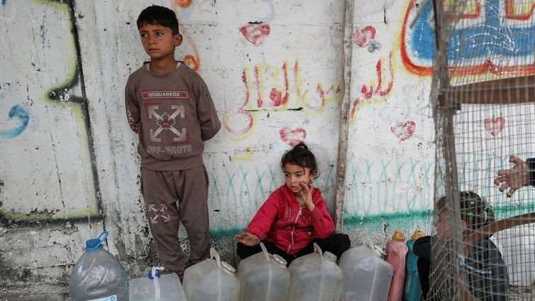 Unos niños en Gaza.