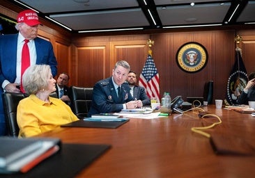 Donald Trump, reunido con miembros de su gabinete tras el ataque contra Irán.