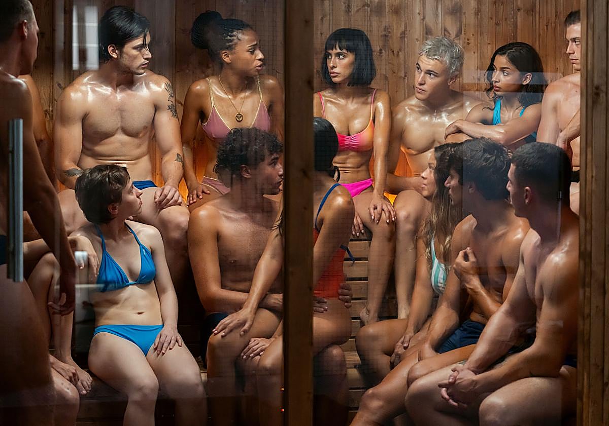 Imagen principal - Tres fotogramas de la ficción.