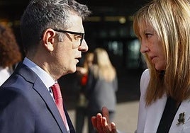 Félix Bolaños, ministro de Justicia, junto a María Isabel Perelló, presidenta del CGPJ