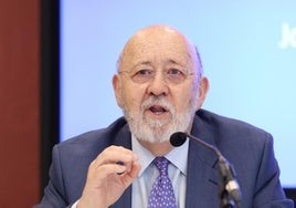 Félix Tezanos.