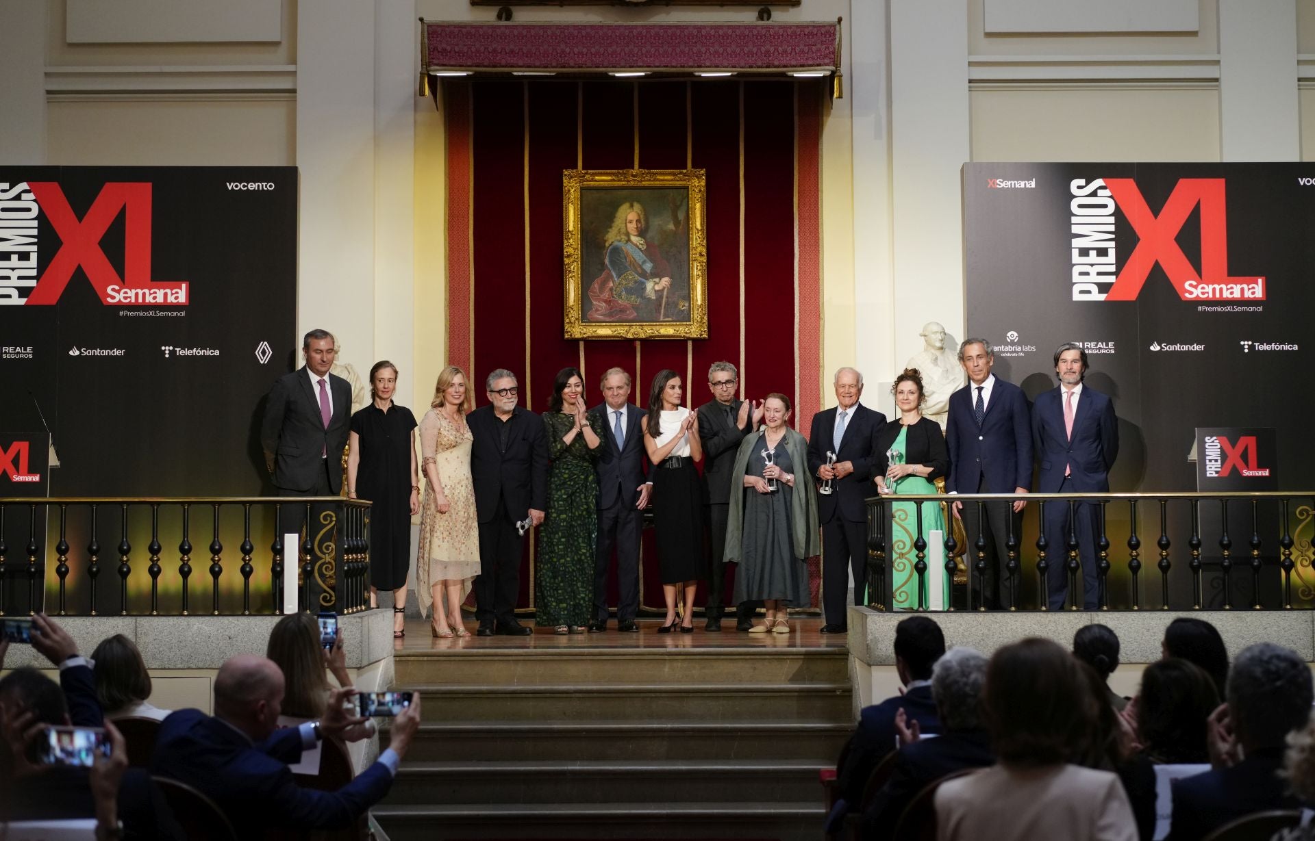 Foto de familia tras la entrega de premios