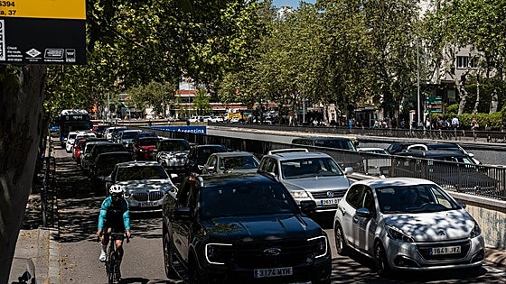 Respirar aire contaminado en el embarazo aumenta el riesgo de tener un hijo obeso