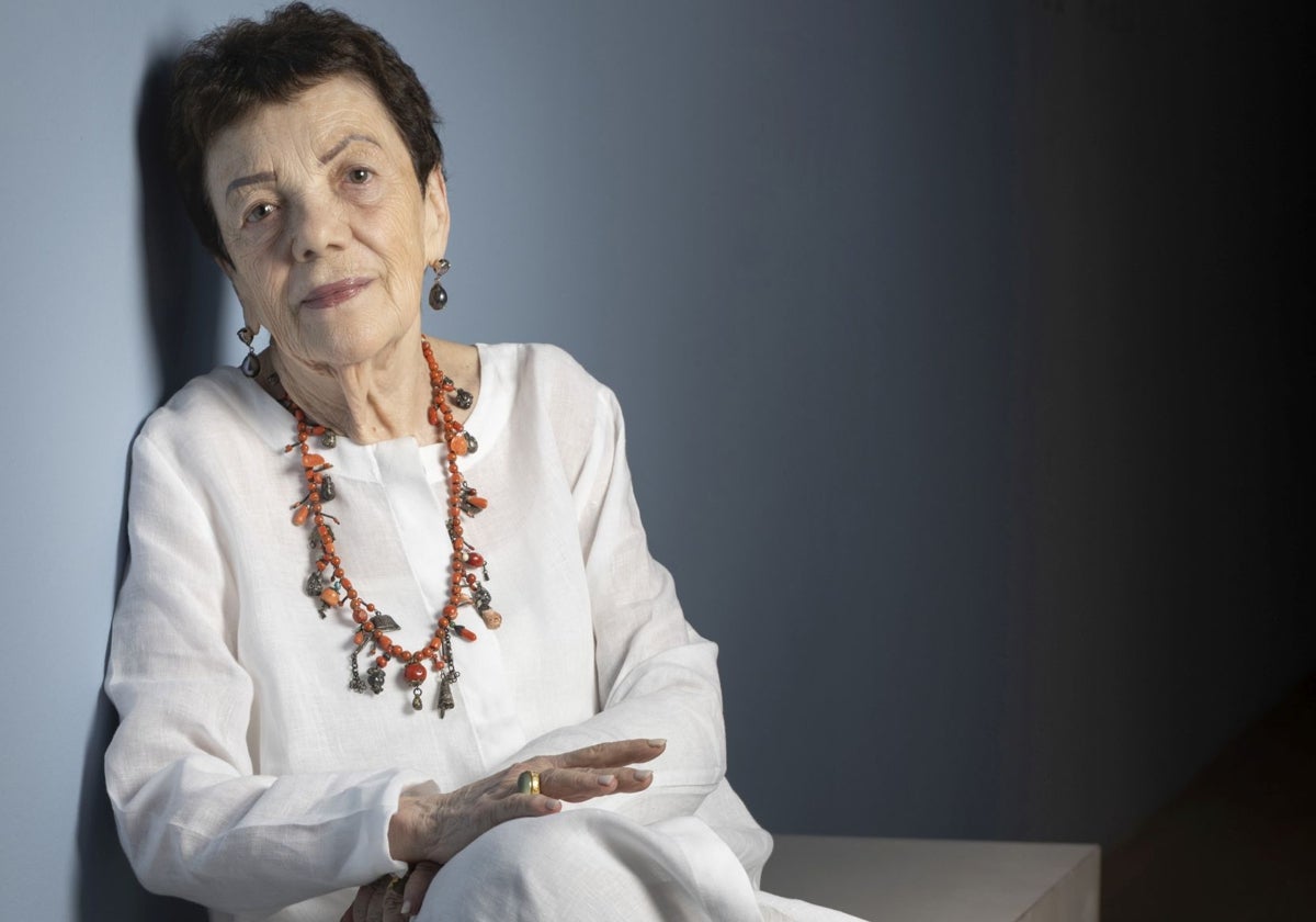 Los poéticos instantes decisivos de Graciela Iturbide | Ideal