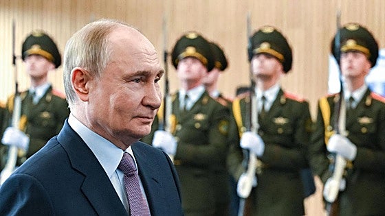 Putin admite dificultades económicas por la guerra contra Ucrania