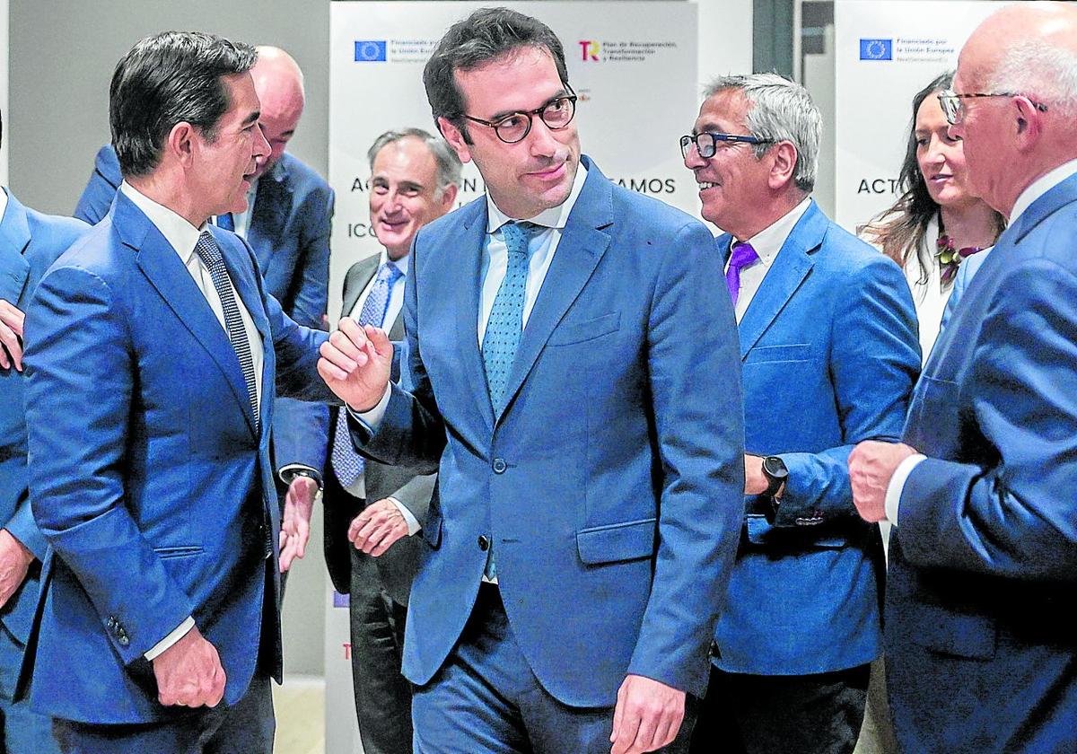 La irrupción del Gobierno en la opa de BBVA: una...