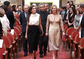 Los mejores momentos de los premios XLSemanal presididos por la Reina
