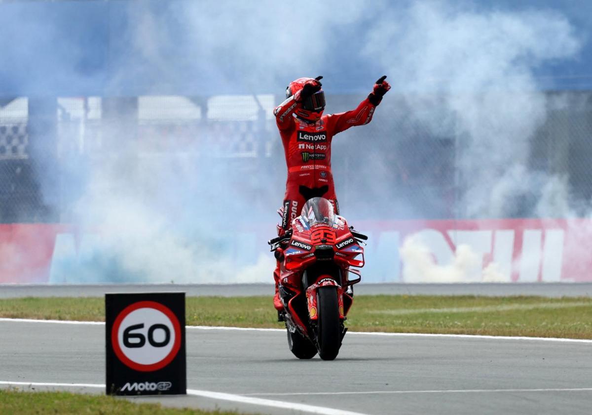 Marc Márquez gana en Assen y sale más líder...