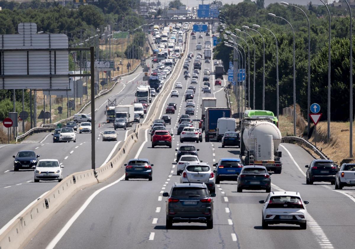 Los carburantes marcan máximos por la crisis del...