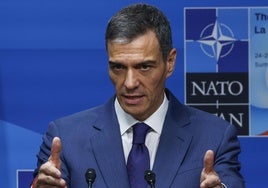 Pedro Sánchez comparece tras la cumbre de la OTAN celebrada esta semana en La Haya.