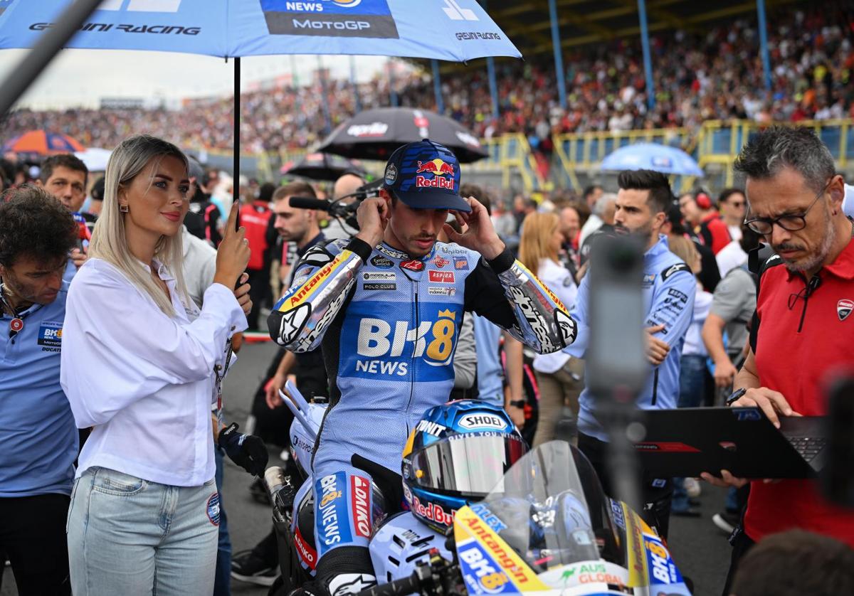 Álex Márquez, antes de la carrera en Assen.