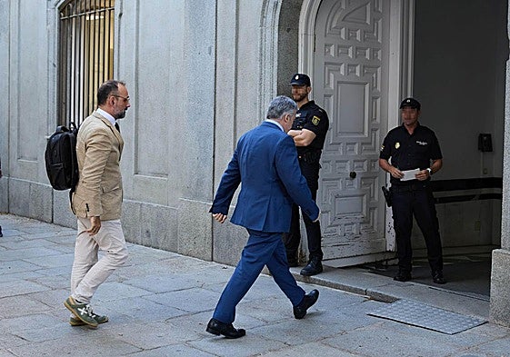 Santos Cerdán, a su entrada al Supremo.