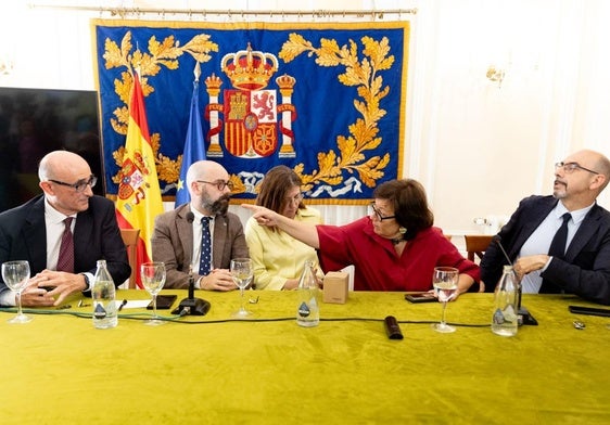 Representantes de las asociaciones de jueces y fiscales, este martes, en Madrid.