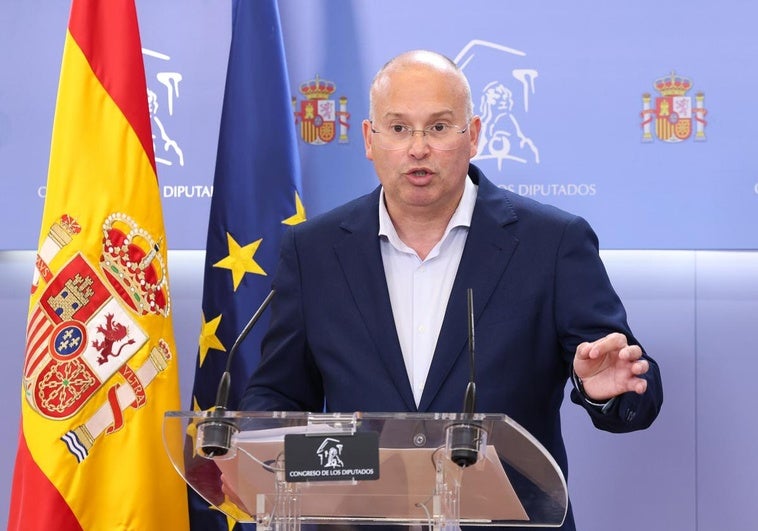 Feijóo entrega a Tellado el control del PP y asciende a Muñoz a portavoz del Congreso