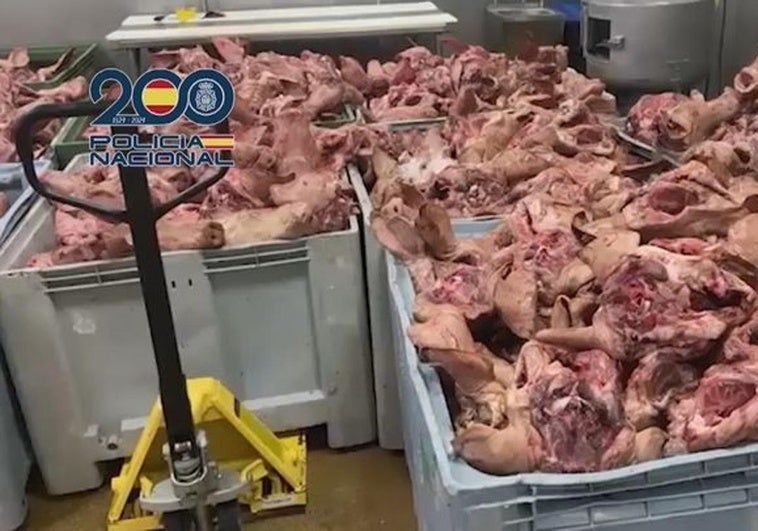 Detenido por vender carne podrida tras mejorar su aspecto con un producto para alisar paredes