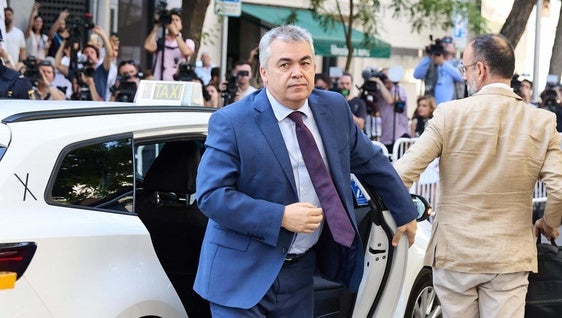 El exsecretario de Organización del PSOE, Santos Cerdán, a su llegada a declarar en el Tribunal Supremo el pasado lunes
